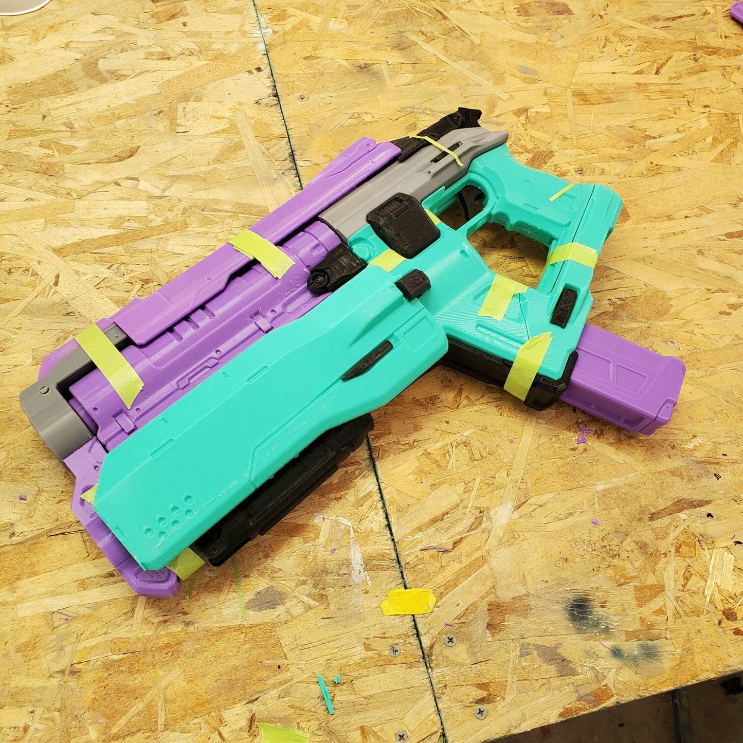 Doom Eternal Cosplay Pistol - 3D printed kit/Replica